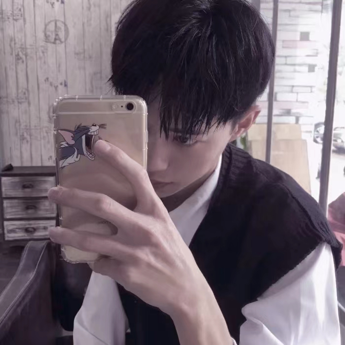 阳光帅气性感男微信生头像