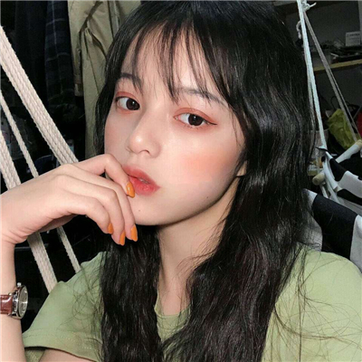 微信时尚清新文艺女生头像