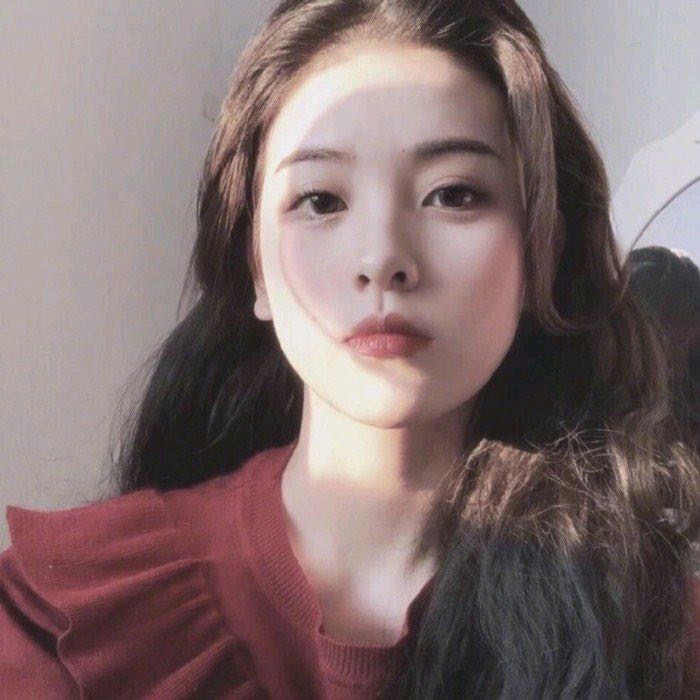 微信时尚清新文艺女生头像