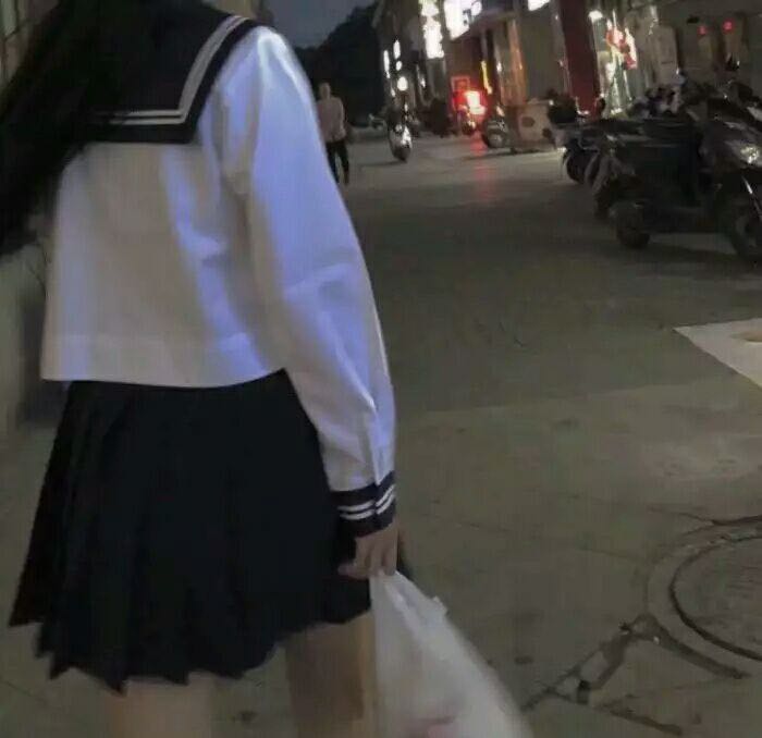 微信时尚清新文艺女生头像