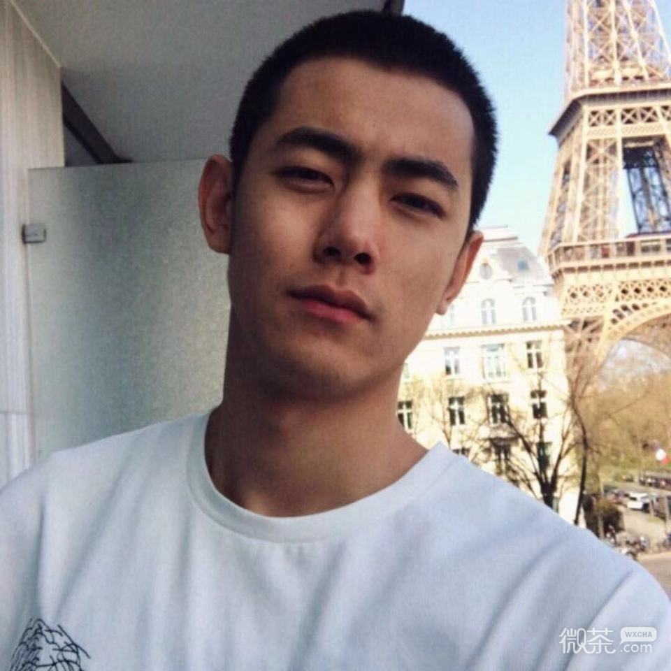 微信成熟意境男生头像