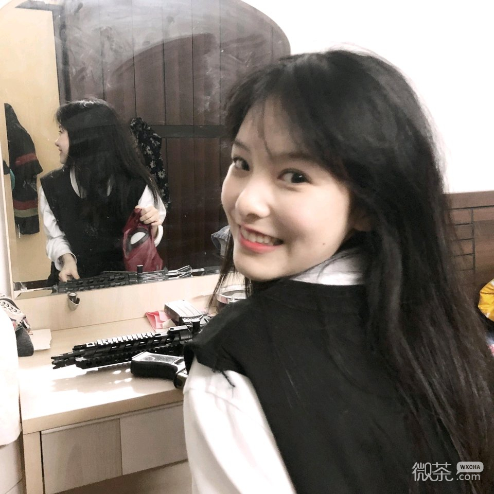 清纯个性女生微信头像