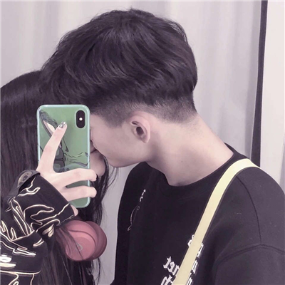 甜蜜爱情情侣微信头像