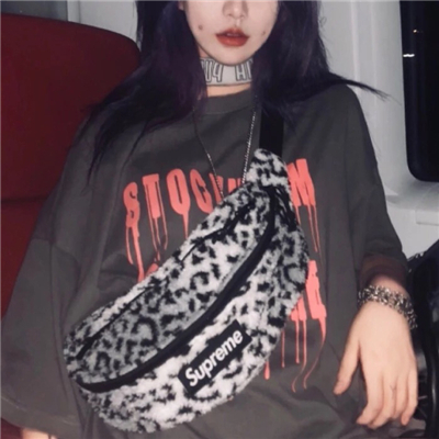 微信气质诡异女生头像