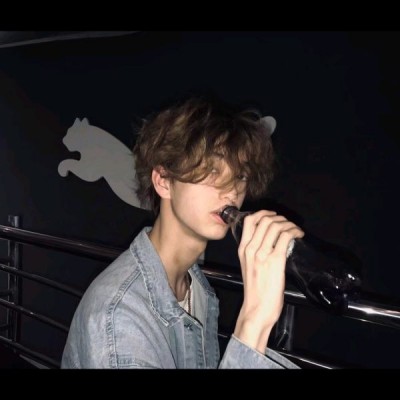 微信非主流帅气阳光男生头像