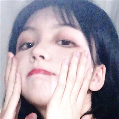 时尚阳光清新气质女生微信头像