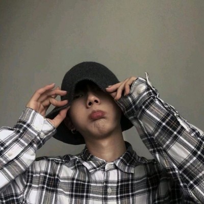 微信非主流帅气阳光男生头像