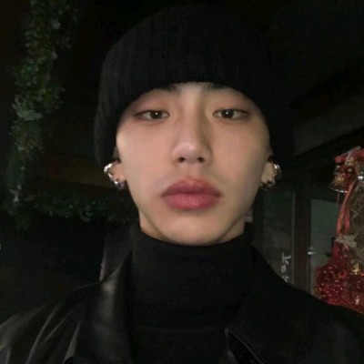 微信非主流帅气阳光男生头像