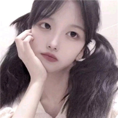 阳光清新气质女生微信头像