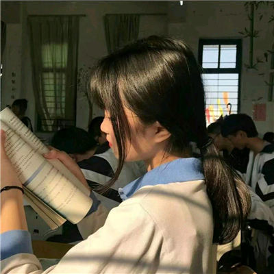 时尚阳光清新气质女生微信头像