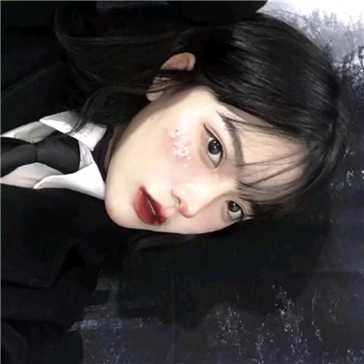 时尚阳光清新气质女生微信头像