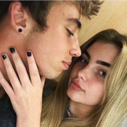 帅气个性的微信欧美范情侣头像合集下载