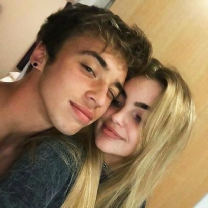 帅气个性的微信欧美范情侣头像合集下载