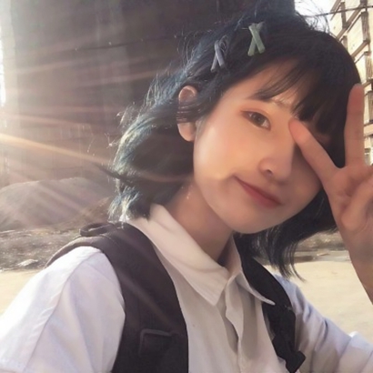 时尚潮流风格的微信高颜值女生头像合集下载