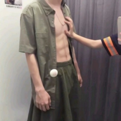 狂野帅气的微信八块腹肌男生系列头像下载