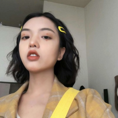 时尚潮流风格的微信高颜值女生头像合集下载