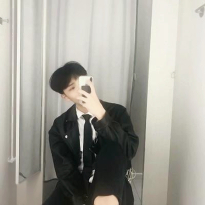 撩妹专用的微信时尚酷炫男生头像下载