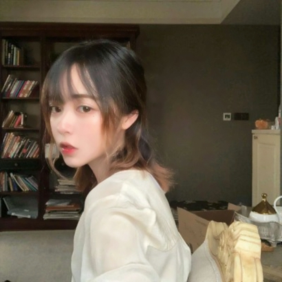 时尚潮流风格的微信高颜值女生头像合集下载