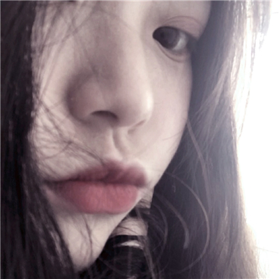 微信阳光粉嫩文艺女生头像