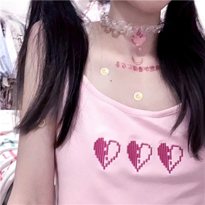 微信阳光粉嫩文艺女生头像