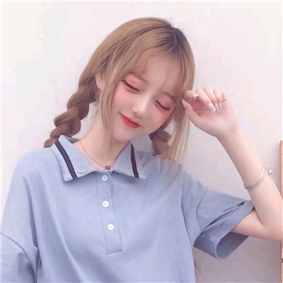 微信阳光清新性感女生头像