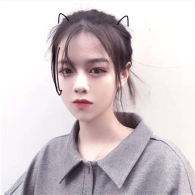 微信阳光清新性感女生头像