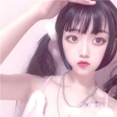 微信阳光清新性感女生头像