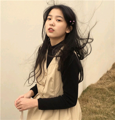 微信清新时尚阳光女生头像