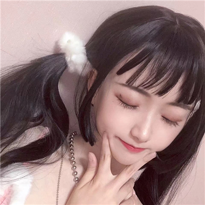 微信阳光清新性感女生头像
