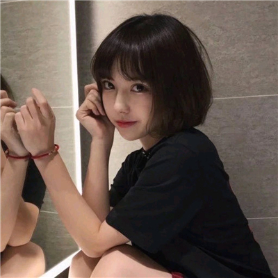 微信清新时尚气质迷人女生头像