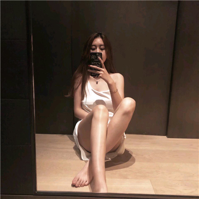 微信清新时尚阳光女生头像