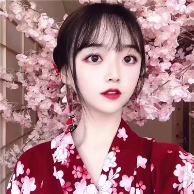 微信阳光清新性感女生头像