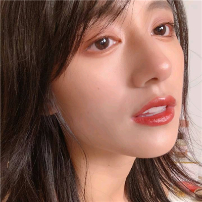 微信清新时尚阳光女生头像