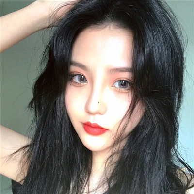 微信清新时尚气质迷人女生头像