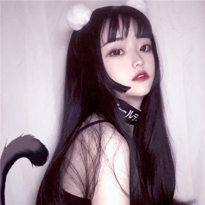 微信阳光清新性感女生头像