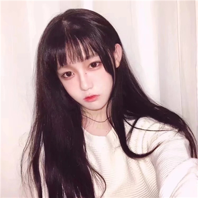 微信阳光清新性感女生头像