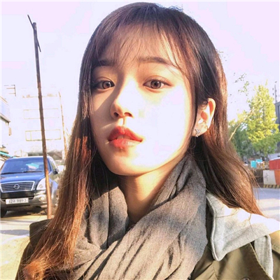 微信清新时尚阳光女生头像