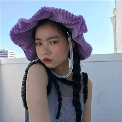 微信清新时尚阳光女生头像