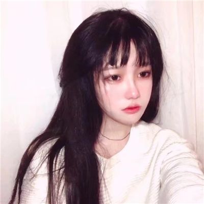 微信阳光清新性感女生头像