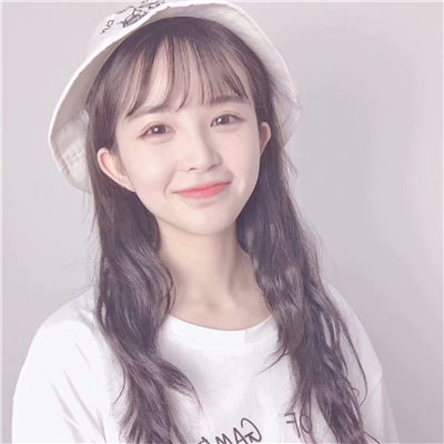 微信阳光清新性感女生头像