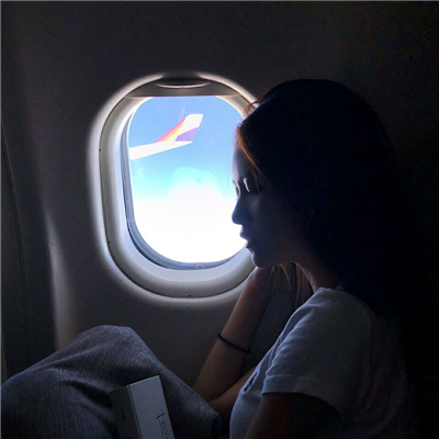 微信清新时尚气质女生头像