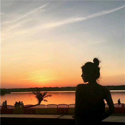 微信清新时尚气质女生头像