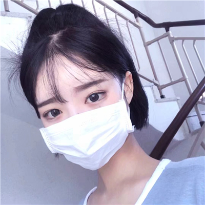 微信阳光清新性感女生头像