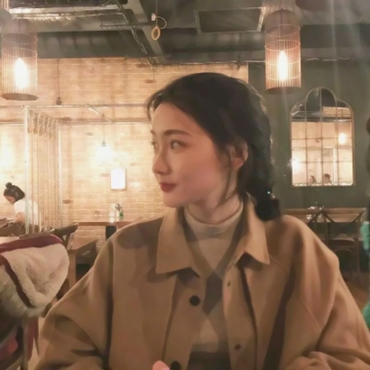2019微信最新最潮最时尚的帅气女生头像下载