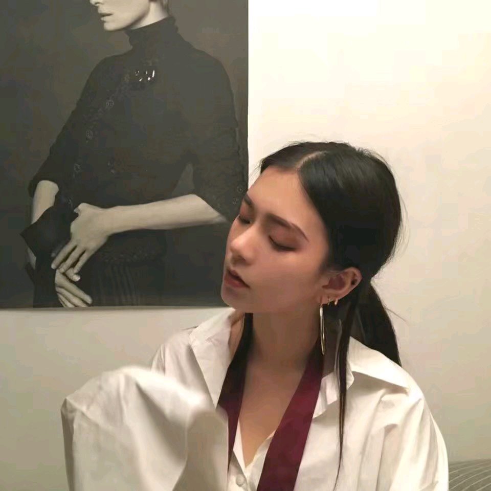 非主流好看女生微信头像