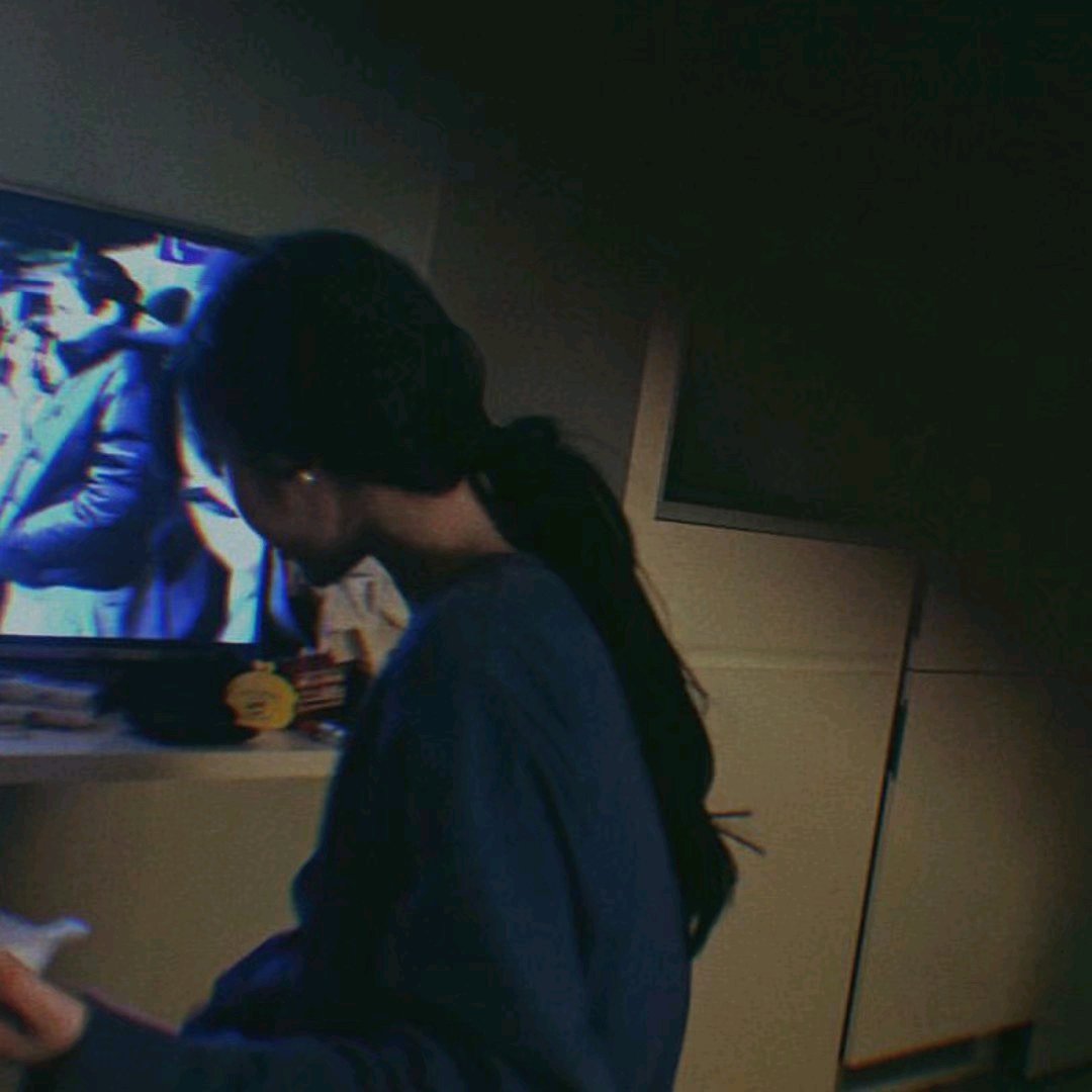 非主流好看女生微信头像