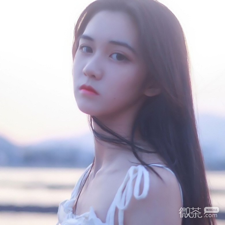 微信清新气质漂亮时尚女生头像