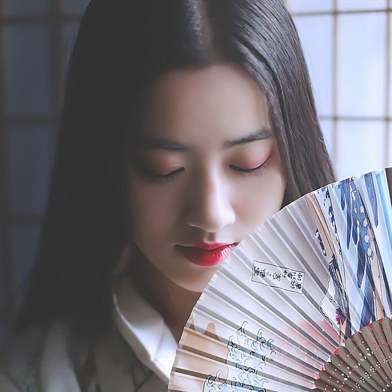 微信气质高颜值时尚女生头像