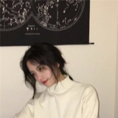 微信时尚文艺迷人女生头像