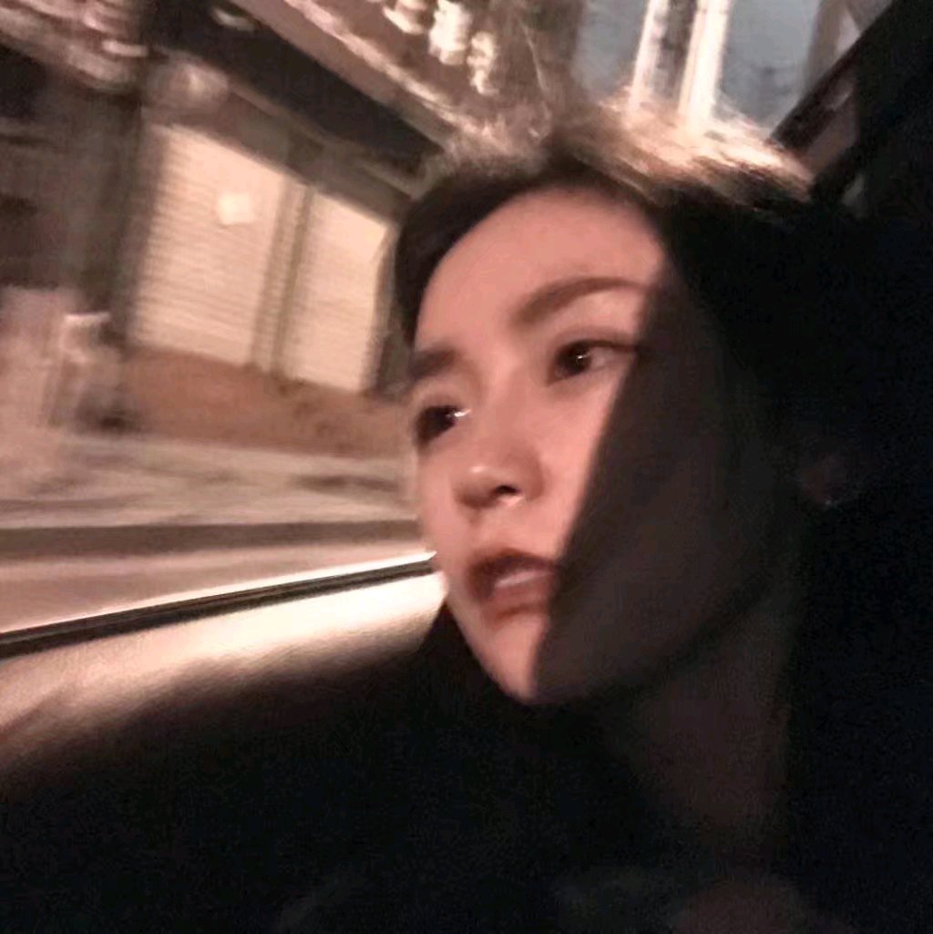 非主流好看女生微信头像